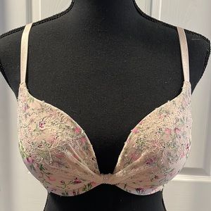 Victoria's Secret Padded Demi Underwire Bra in Pink w/lace & rhinestones 34D